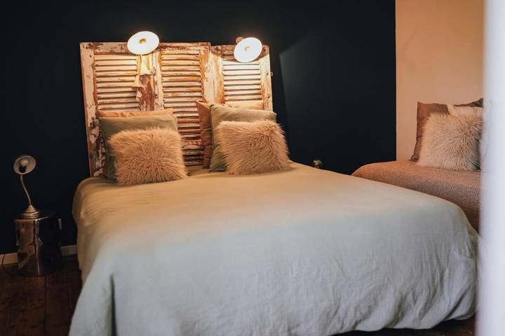 Chambre d’hôte pour 3 personnes, avec Terrasse ainsi que Jardin et Vue