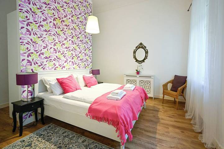 Appartement entier, 3 chambres et 3 salles de bain, immense, parking gratuit, centre-ville pour les familles et les groupes in Budapest, Danube-Ipoly National Park