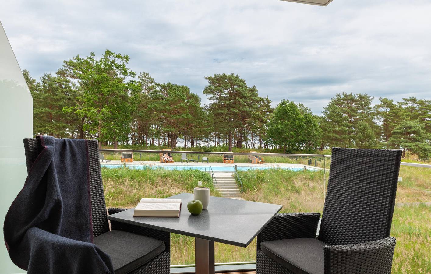 Ganze Ferienwohnung, Gemütliche Binzer Wohnung mit Terrasse und TV - 600m zum Strand in Strand Prora, Binz