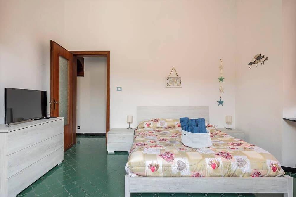 Entire apartment, Apartment Agata Deiva Marina 100 mt from the sea in Deiva Marina, Riviera di Levante