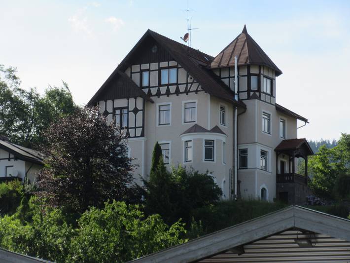 Ganze Ferienwohnung, Villa Steinmetz - Ferienwohnung 87qm mit Balkon für max. 4 Personen in Kiefersfelden, Bayerische Alpen