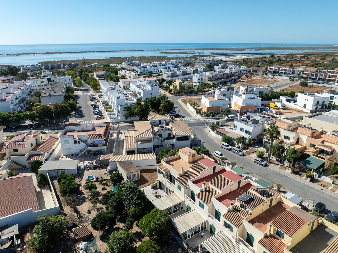 Casa Chameleon, Upper Town in Moncarapacho, Parque Natural da Ria Formosa