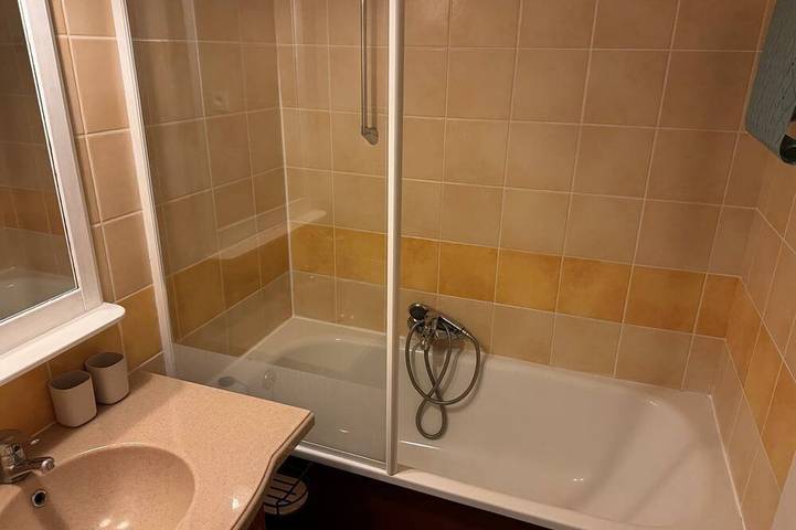 Apartamento entero, Le Cocon du lac,Sleeps 5, Pool & Lake in Monflanquin, Región de Villeneuve-sur-Lot