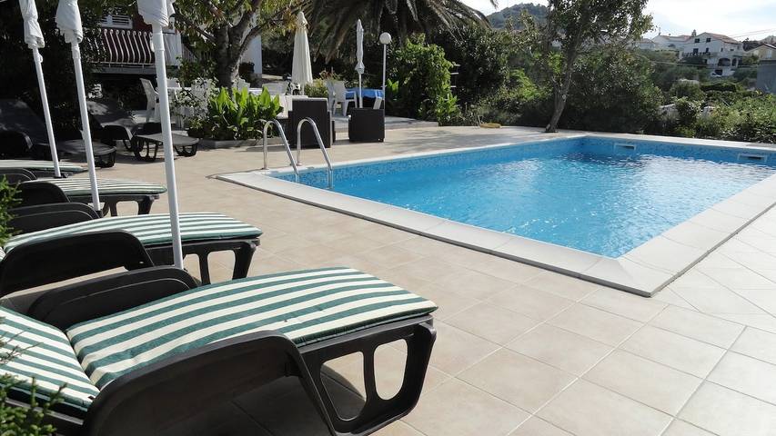Ganze Wohnung, Ferienwohnung Danijela mit Pool A1 in Barbat na Rabu, Rab