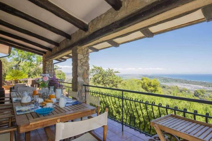 Casa vacanza per 11 persone, con giardino, con animali domestici - 1
