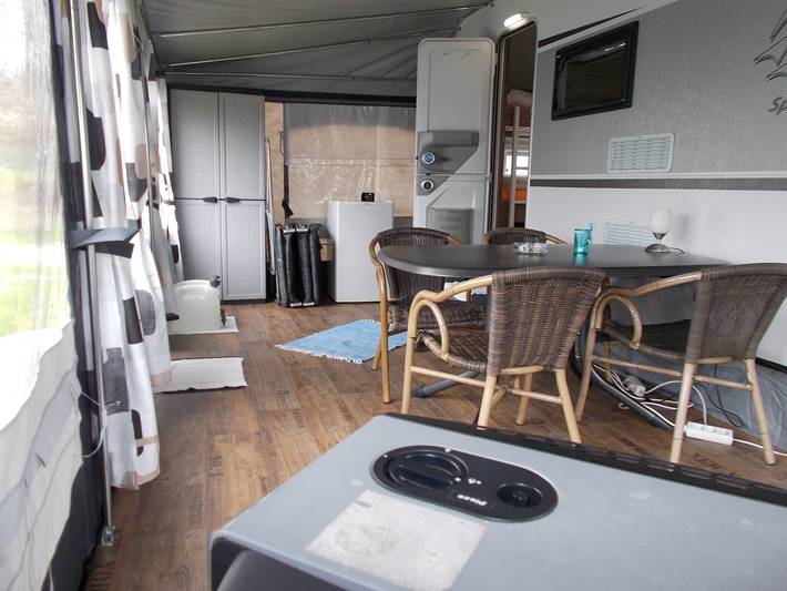 Ganze Ferienwohnung, Campingplatz Hof Biggen - Mietwohnwagen Knaus Sport 450 Fu in Kreis Olpe, Biggesee