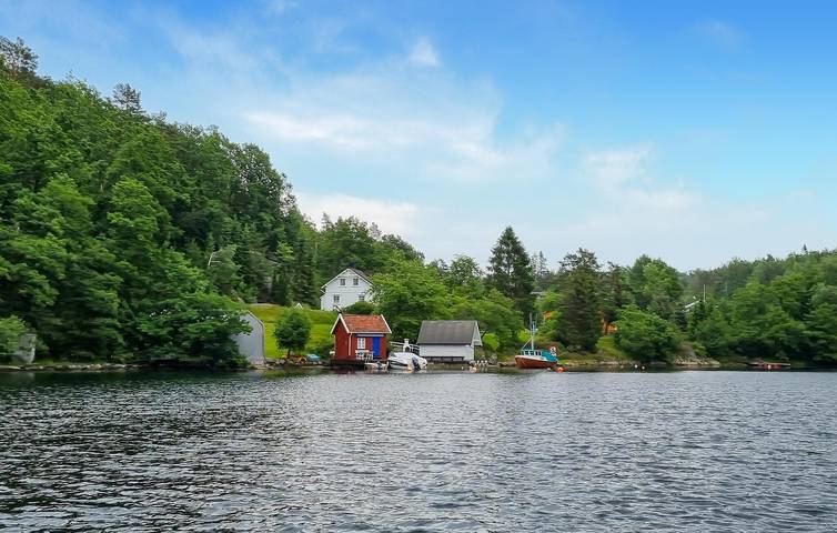 Ferienhaus für 8 Personen mit Seeblick in Lillesand