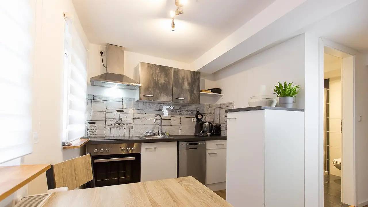 Ganze Ferienwohnung, Ferienwohnung für 2 Personen (36 m²) in Zeltingen-Rachtig in Zeltingen-Rachtig, Bernkastel-Kues & Umgebung