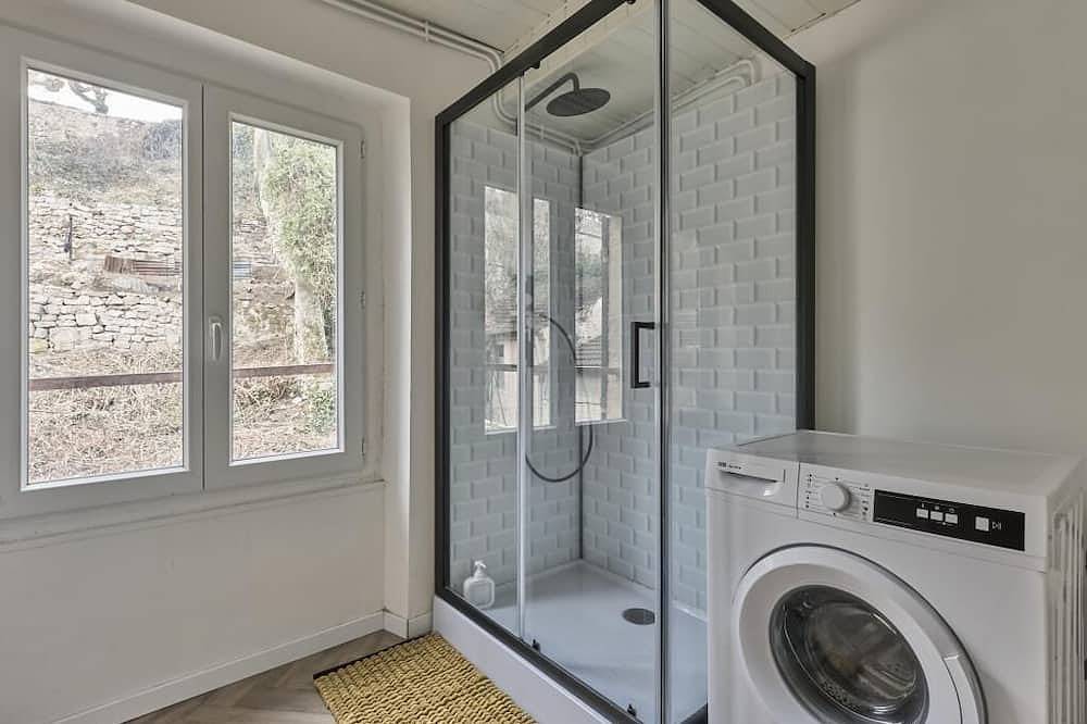 Entire apartment, Château Rubis - Spacious T2 in the city center in Château-Thierry, Aisne