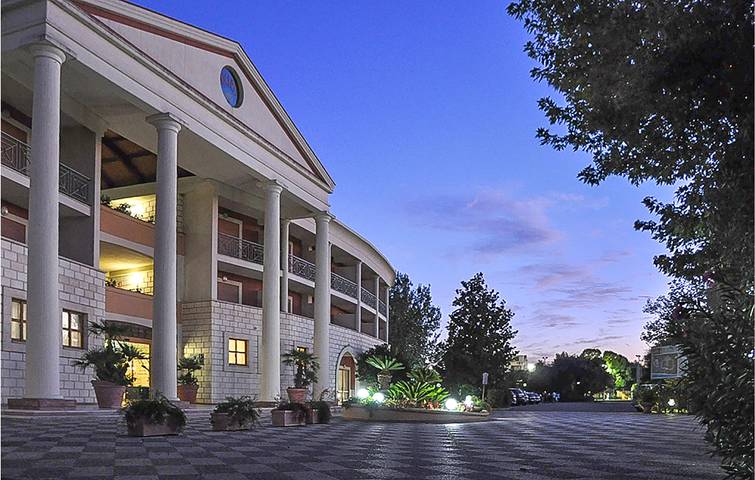 Gîte pour 5 personnes, avec piscine dans Basilicate - 2