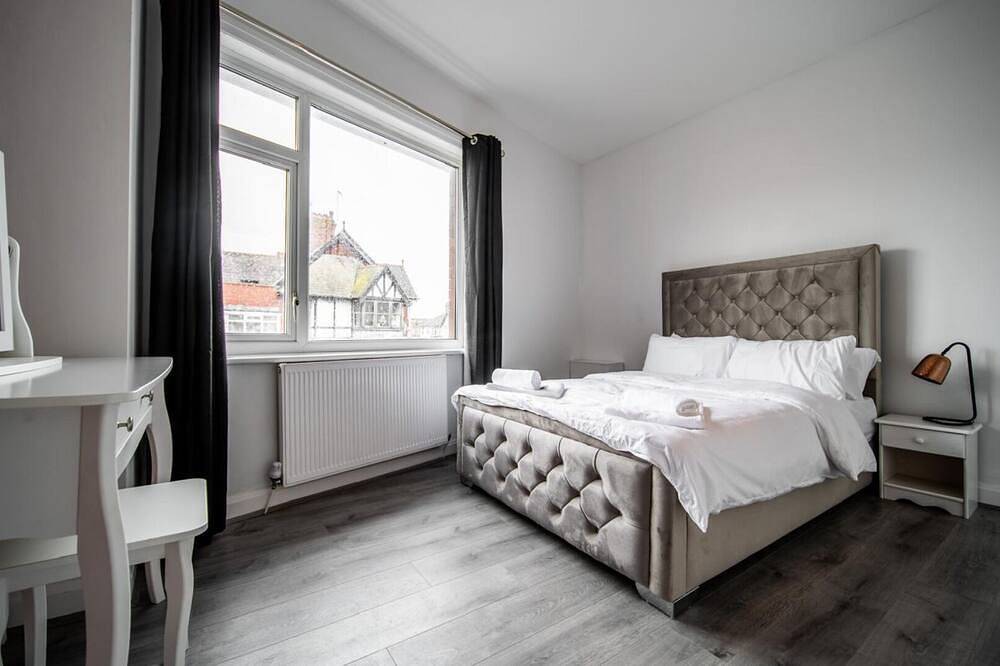 Spacious Apartment With A Terrace Style Rooftop in Thornton-Cleveleys, Lancashire