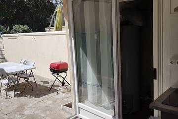 Gîte pour 2 personnes, avec jardin et terrasse à Meaux