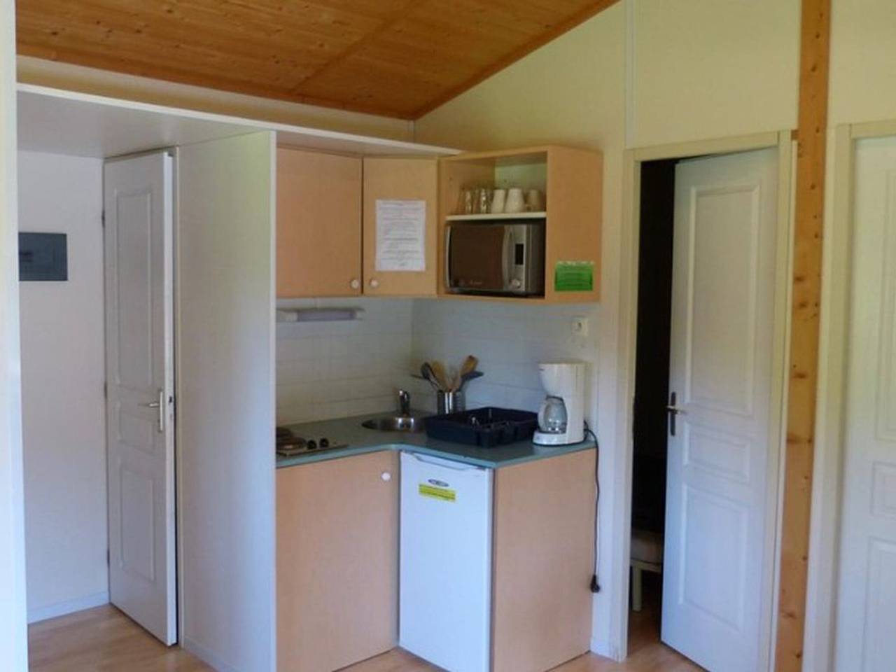 Chalet avec animaux admis - 4 pers. in Lac de Saint-Point Lamartine, Saint-Point