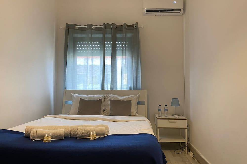 Entire apartment, Barreiro Central Apartment in Alto do Seixalinho, Setúbal Peninsula