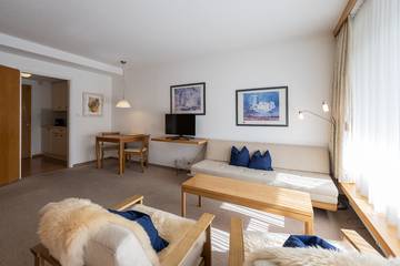 Ferienwohnung für 2 Personen, mit Ausblick und Garten sowie Balkon in Graubünden