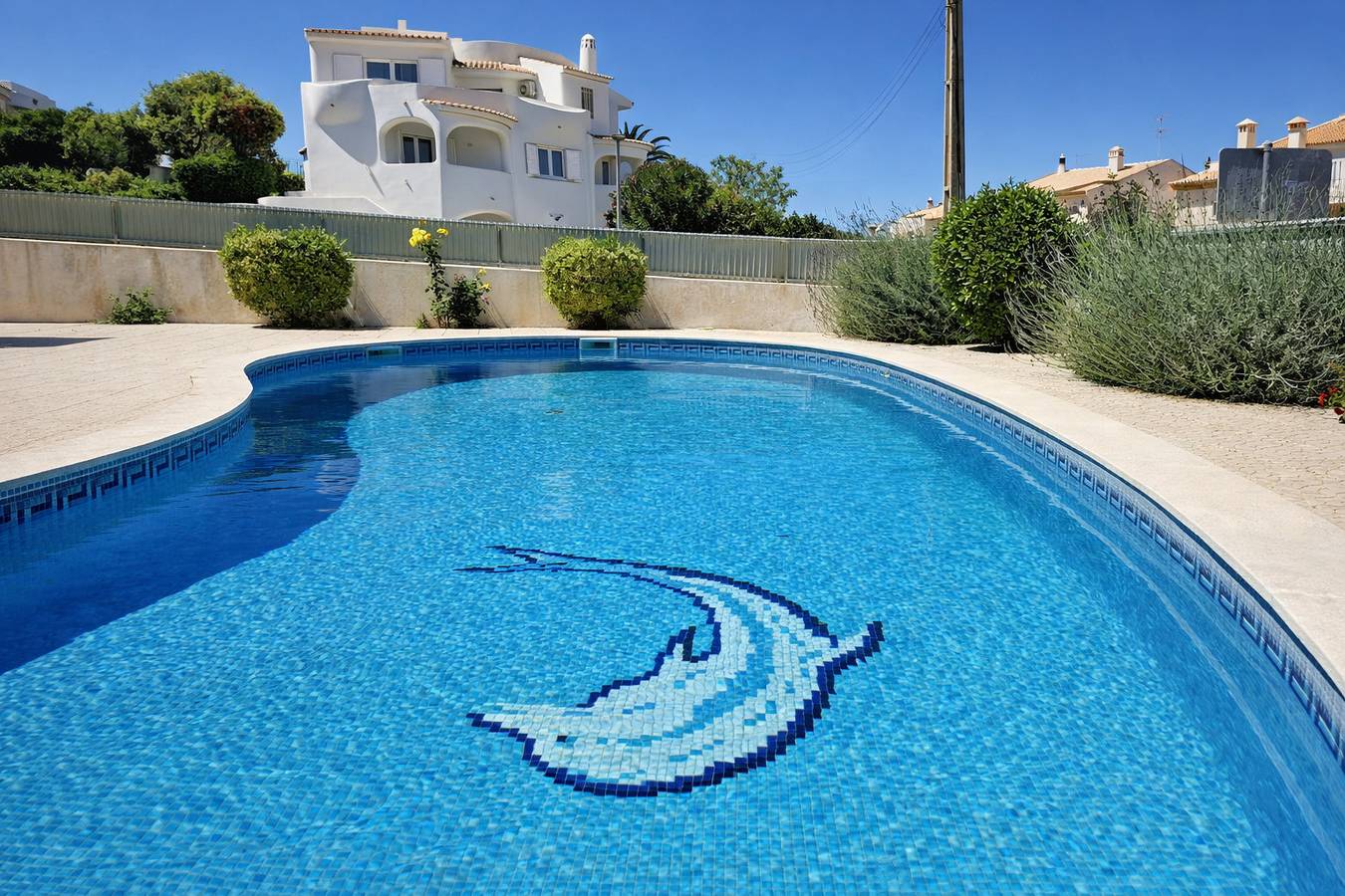 Apartamento entero, T2 Golfinho, com terraço, Bbq, wifi e piscina in Albufeira, Distrito de Faro