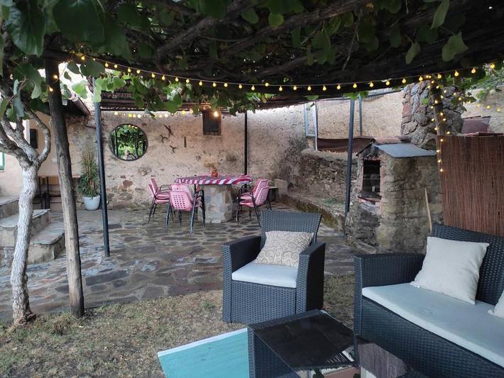 Casa rural para 13 personas, con Balcón y Terraza además de Jardín y Vistas en Molinillo - 4