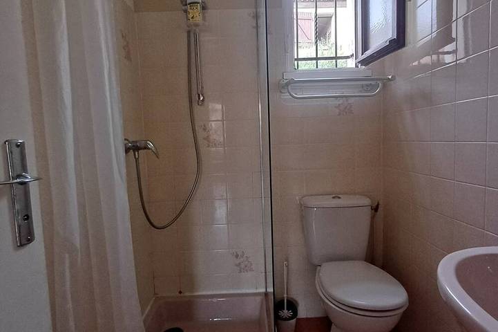 Gîte pour 4 personnes, avec terrasse, animaux acceptés dans La Franqui - 4