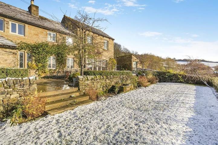Cottage for 8 people, with garden, with pets in Pateley Bridge