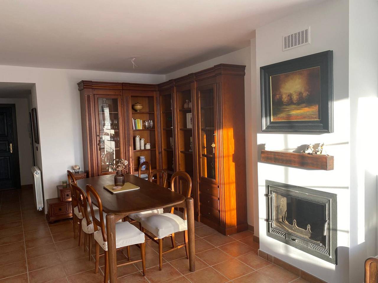 Apartamento entero, Apartamento acogedor con 2 dormitorios y sofá cama, para 6 personas, a 5 min de Jaca in Jaca, Pirineos
