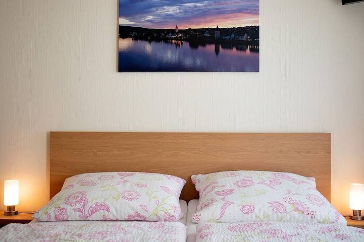 Doppelzimmer Dusche/Wc mit TV - Gästehaus Alfred u. Brunhilde Frick in Mehring, Moseleifel