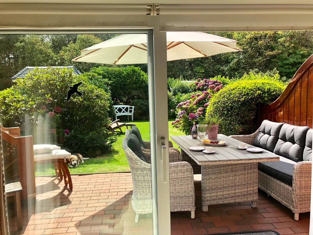 Gemütliches Ferienhaus über zwei Etagen lädt zum Urlaub am Waldesrand ein in Wenningstedt, Sylt
