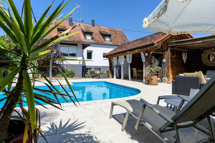 B&B-kamer 'Tulipe' met gedeeld zwembad, terras en wifi in Sélestat, Regio Sélestat-Erstein