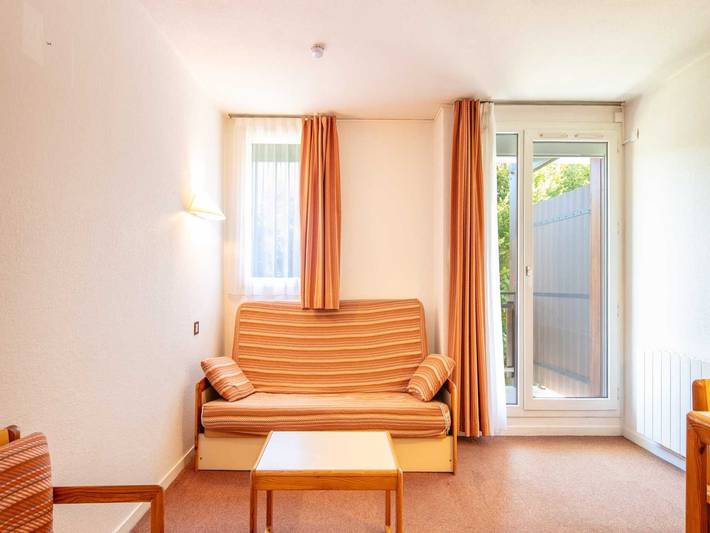 Appartement de vacances pour 4 personnes, avec piscine et balcon, adapté aux familles dans le Vercors