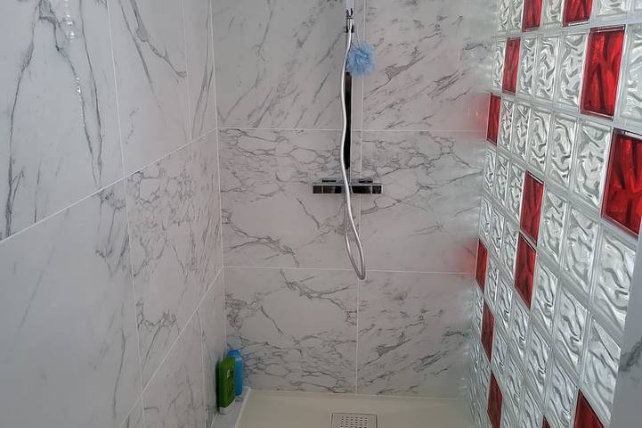 Gîte pour 2 personnes, avec jacuzzi à Saint-Clément-des-Levées - 4