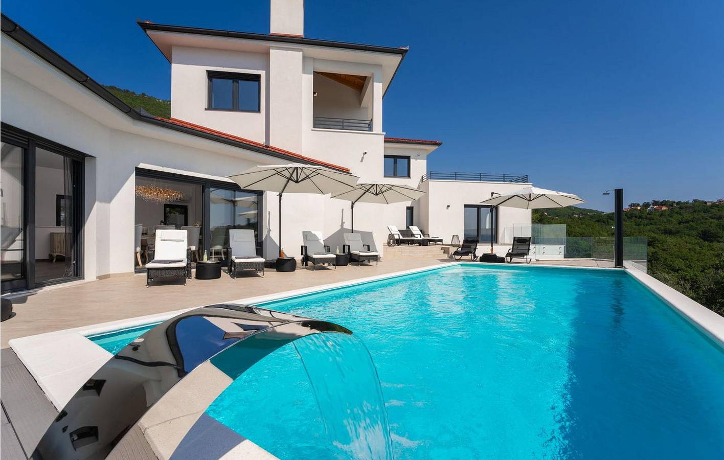 Gemütliche 1-Zimmer-Wohnung mit Meerblick, Pool und in der Nähe des Strandes von Brsec in Martina (Kvarner Bucht), Moscenicka Draga