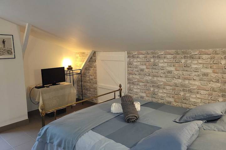 Location de vacances pour 2 personnes, avec terrasse, animaux acceptés à Puget-Théniers - 3