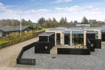 Ferienhaus für 8 Personen, mit Terrasse und Whirlpool sowie Sauna, mit Haustier in Blokhus