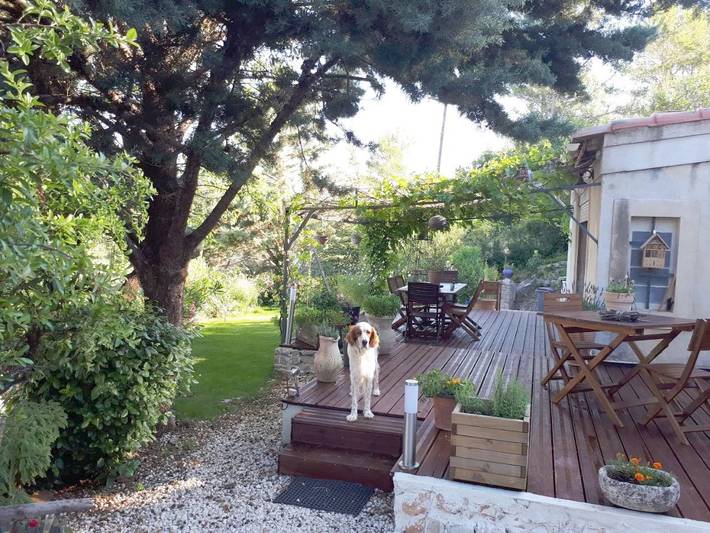 Chambre d’hôte pour 5 personnes, avec Balcon et Terrasse ainsi que Jardin et Vue à Flassans-sur-Issole - 2