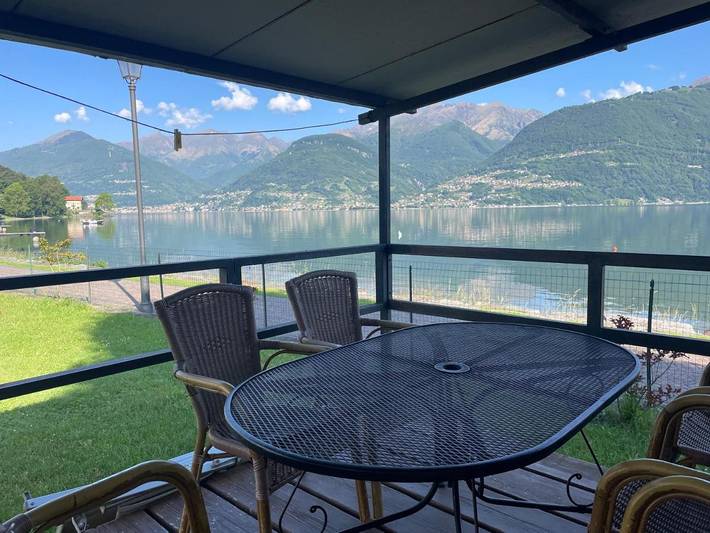 Bungalow für 4 Personen, mit Terrasse und Garten sowie Seeblick und Ausblick am Comer See