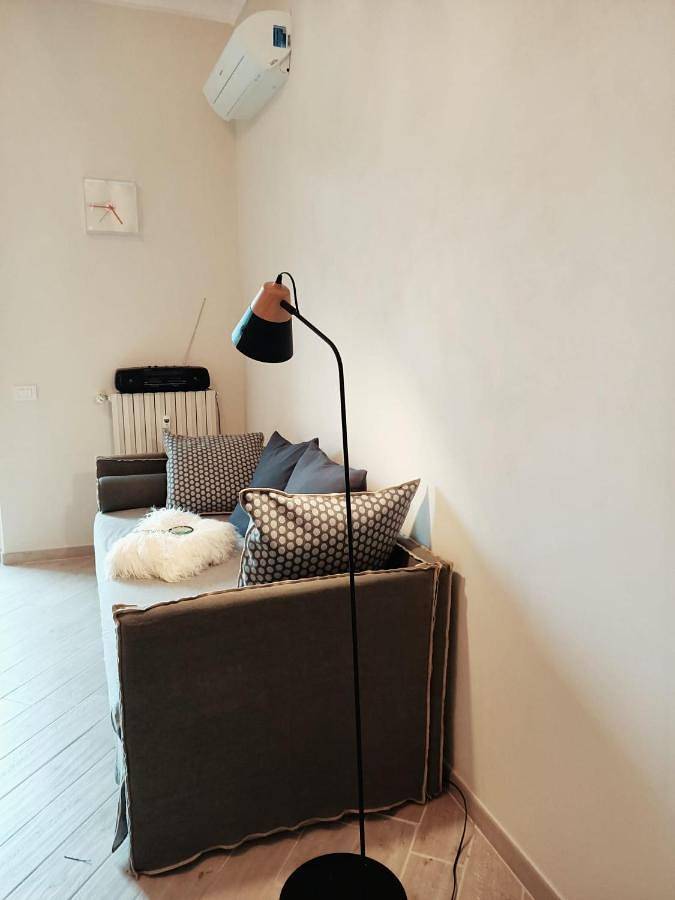 Ferienwohnung für 5 Personen, mit Balkon und Ausblick in Bordighera - 4