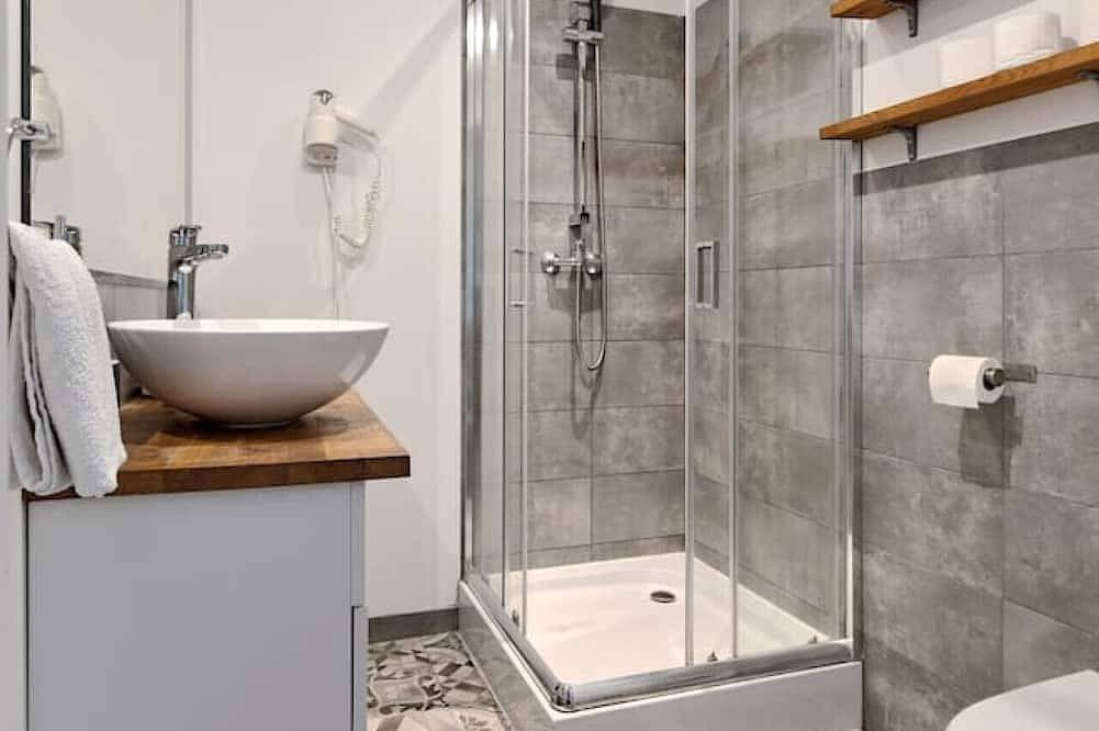 Apartamento entero, Gdynia Seaside Apartment - Balcony, Workspace, Bus - by Rentujemy in Gdynia, Triciudad