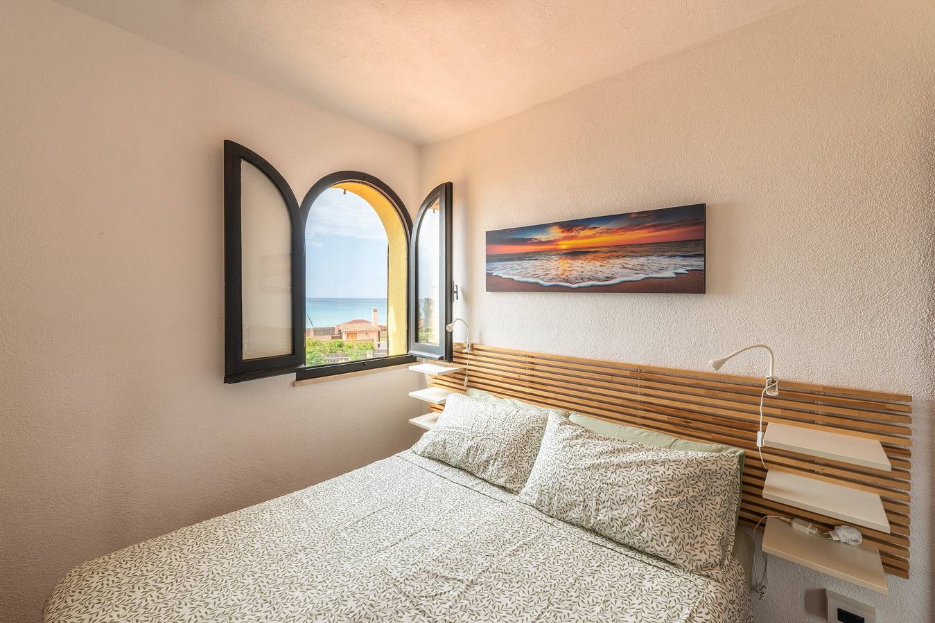 Villa Terri – Direct aan het strand van Solanas, uitzicht op zee, foto 6