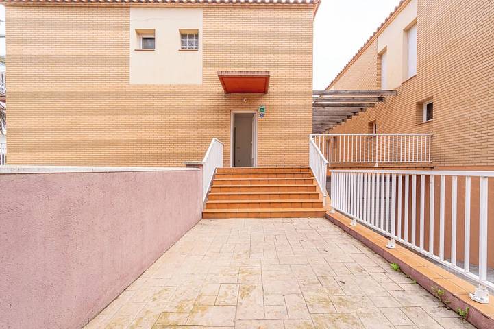 Chalet für 8 Personen, mit Balkon in Empuriabrava