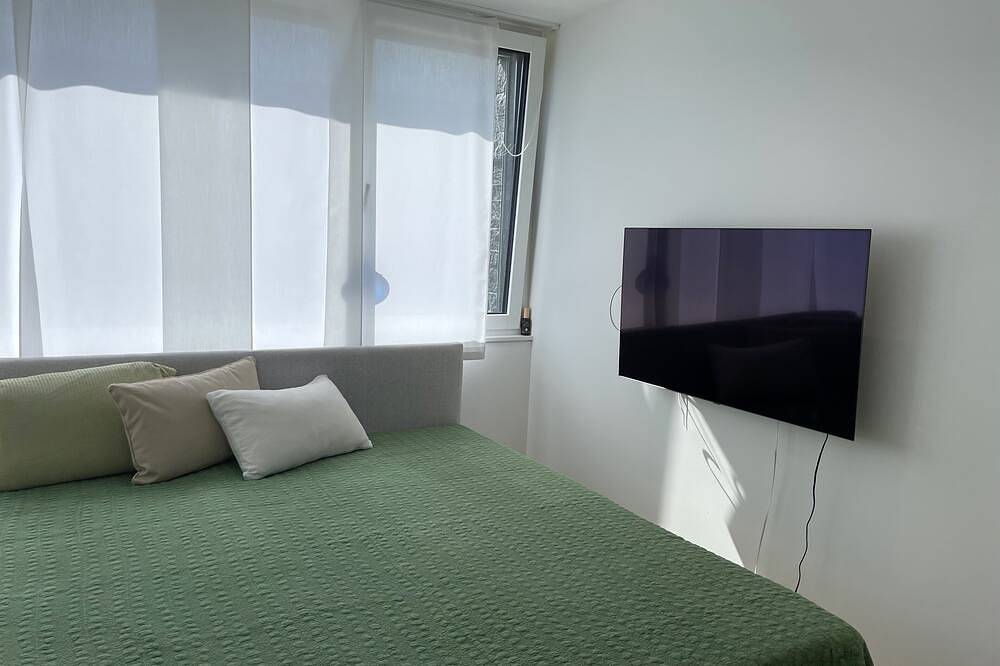 Ganze Wohnung, Idyllische Ferienwohnung am Golfplatz Losone: Komfort und Natur vereint! in Losone, Tessiner Alpen