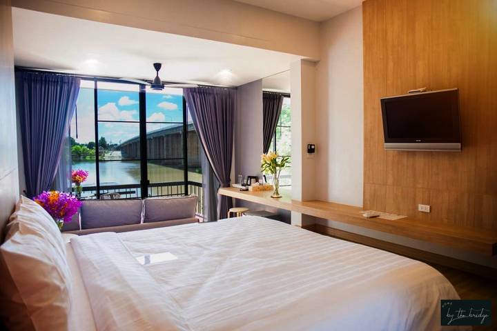 Chambre d’hôte pour 2 personnes, avec piscine et jardin dans Province de Kamphaeng Phet