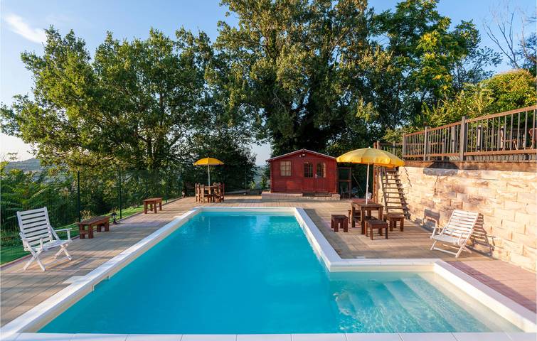 Ferienhaus für 9 Personen mit Garten in Morrovalle, Adriaküste Marken
