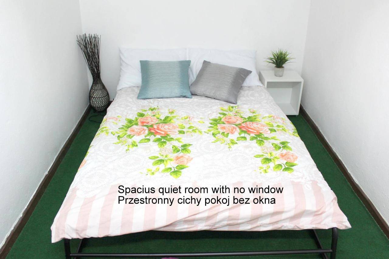 Single Room with Shared Bathroom in Wrocław, Dolny Śląsk