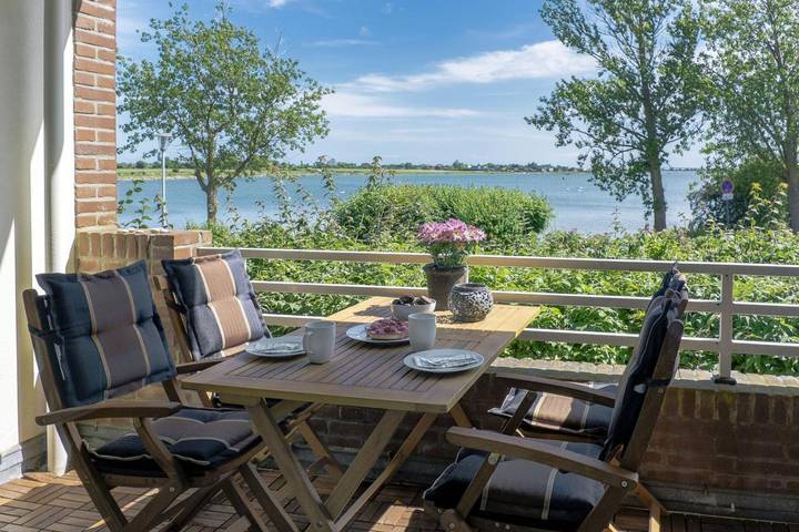 Ferienwohnung mit Meerblick für 4 Personen, mit Balkon und Terrasse sowie Ausblick
