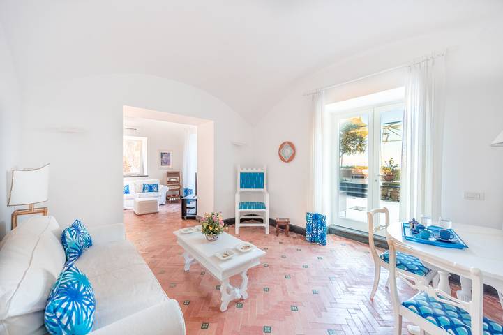 Location de vacances pour 10 personnes, avec jardin et sauna dans Ischia Porto - 4