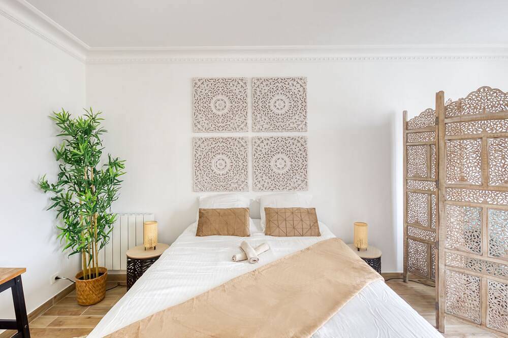 Appartement entier, 🌟Au Bord Du Port🌟, studio reposant vue sur l’eau in Cergy, Val-d'Oise