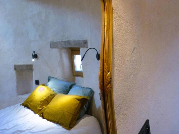 Gîte pour 2 personnes, avec balcon ainsi que jardin et jacuzzi à Longessaigne - 4