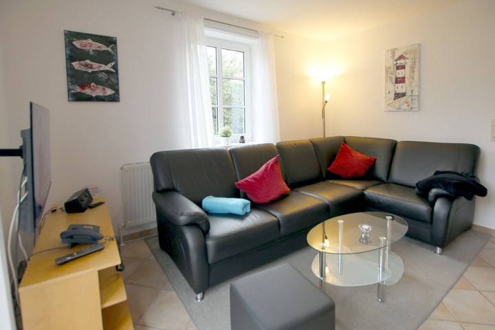 Ferienhaus für 4 Personen, mit Terrasse und Garten sowie Sauna in Wyk auf Föhr (Stadt) - 2