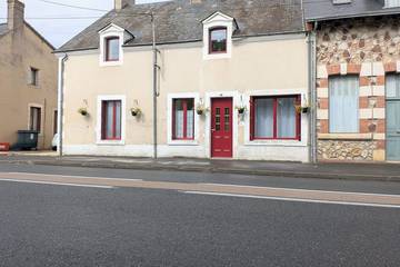Gîte pour 7 personnes, avec jardin à Méobecq