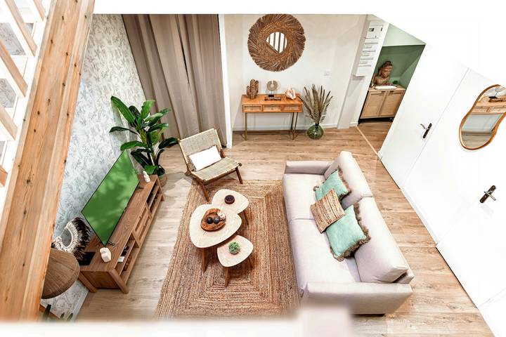 Gîte pour 6 personnes, avec terrasse, adapté aux familles à Saint-Restitut - 3