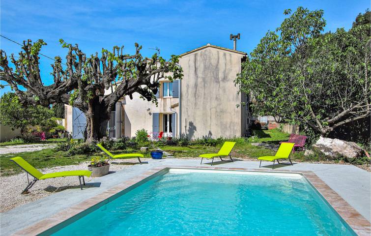 Location de vacances pour 6 personnes, avec terrasse ainsi que jardin et piscine à Mérindol - 3